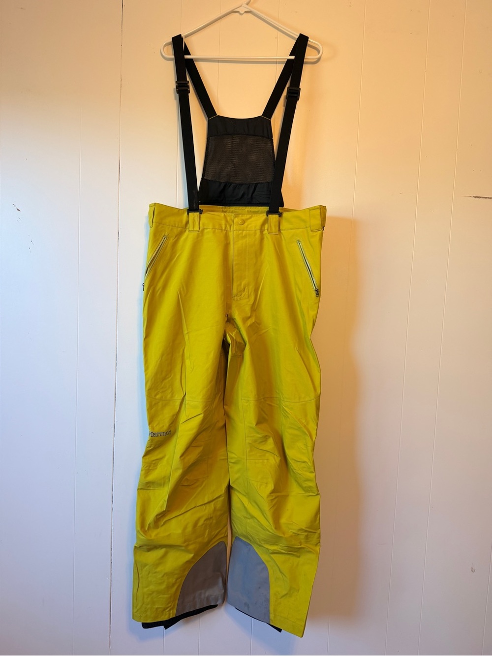 Marmot Gore-Tex Ski Snow Bib Pants Men’s Large Yellow